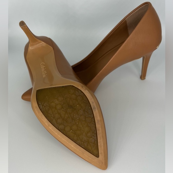 Calvin Klein Beige Heels 7 US - Picture 2 of 5
